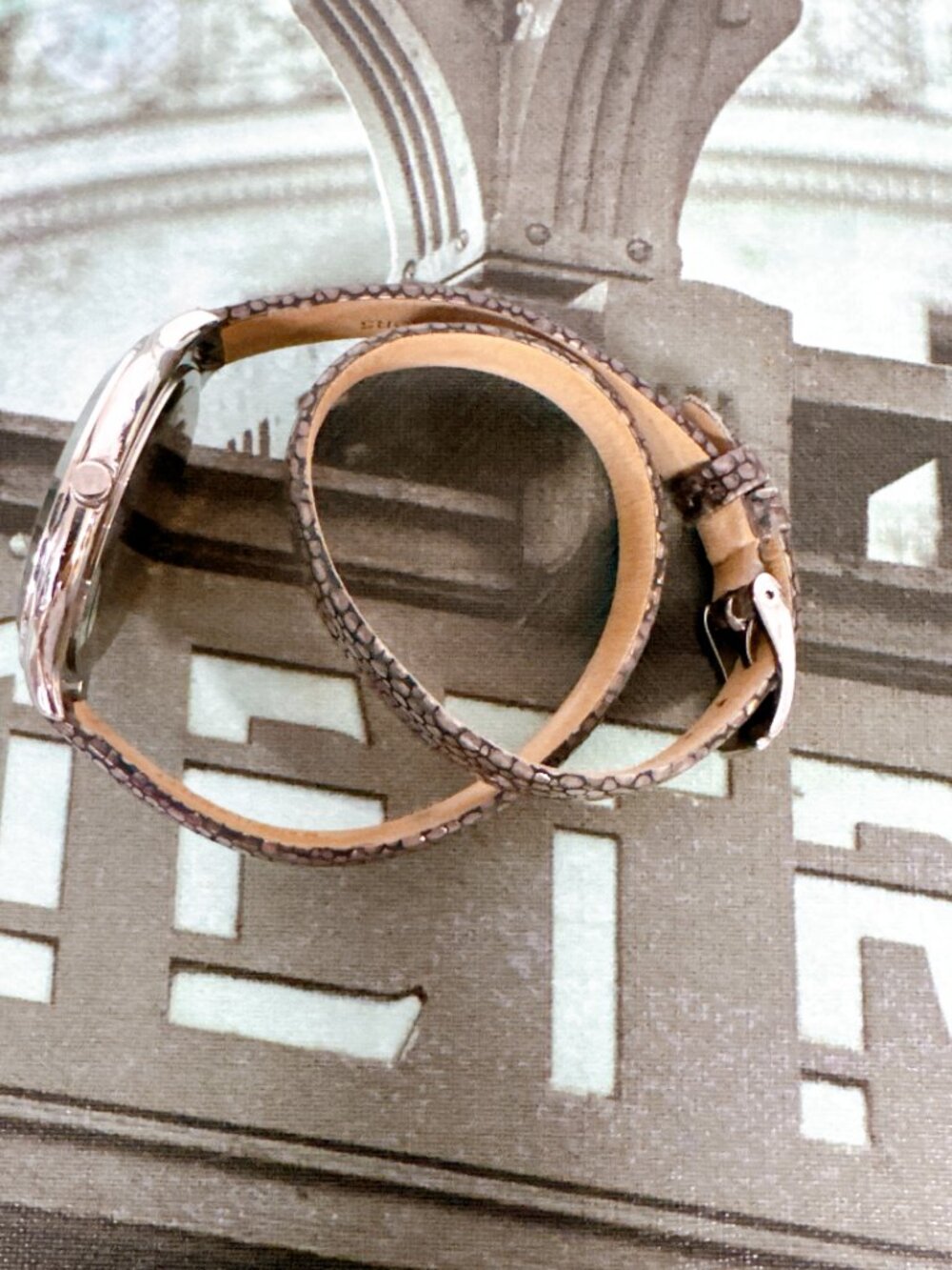 Michael Kors MK2475 Slim Runway Silver-Tone and Leather Wrap Watch - Picture 4 of 6